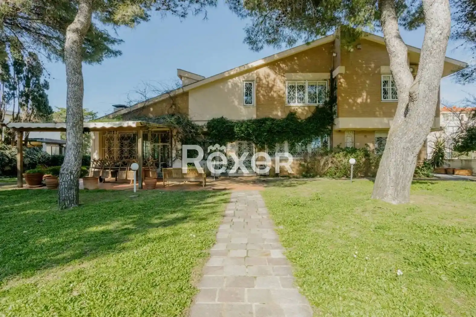 Villa in vendita a Livorno