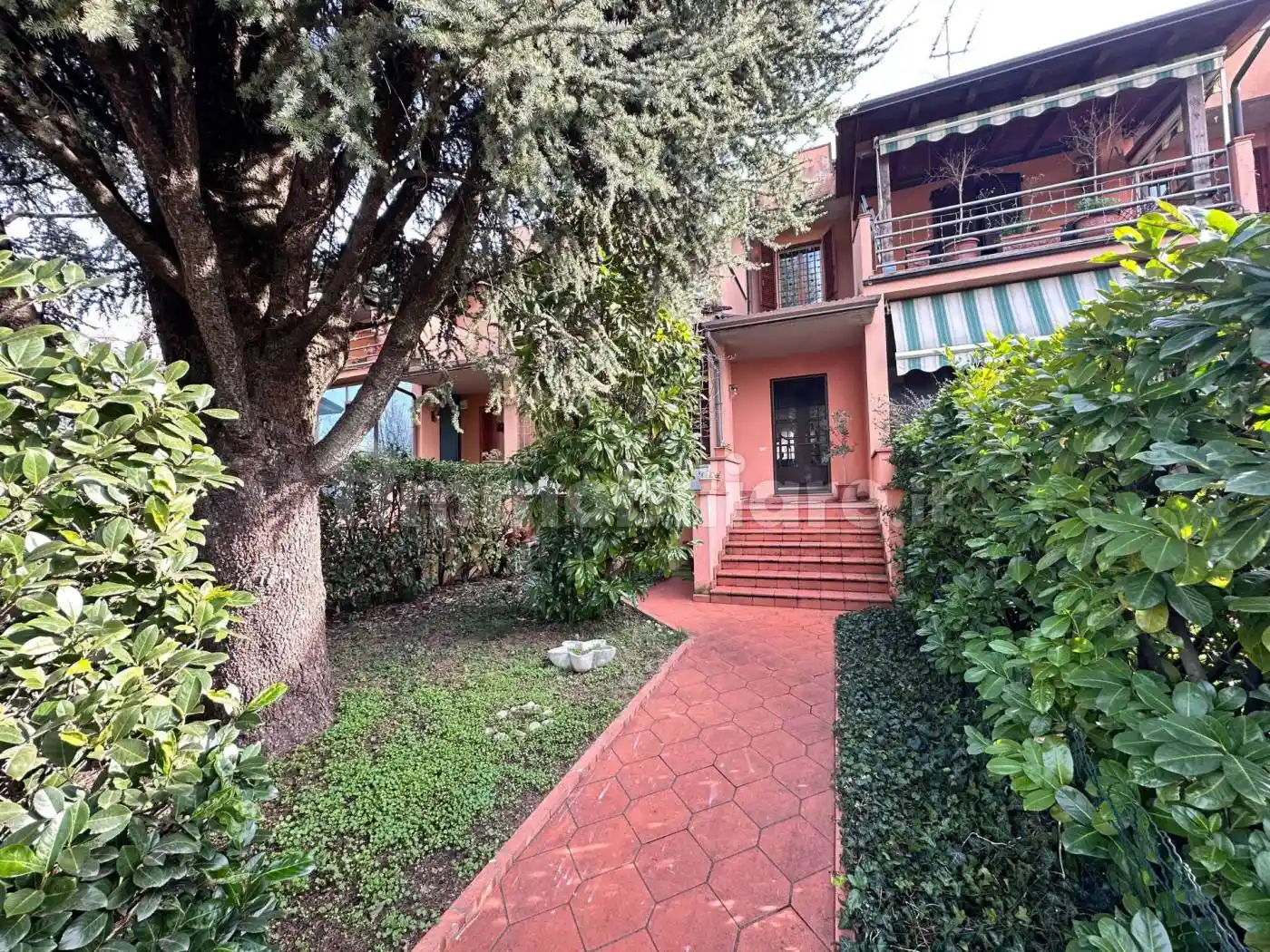 Villetta a schiera in vendita a Montechiarugolo