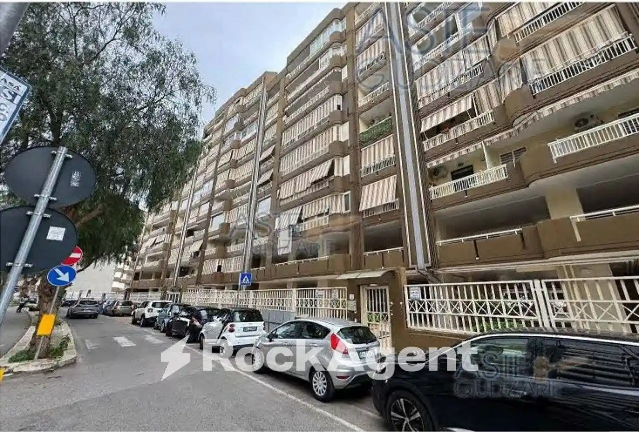 Appartamento in vendita a Bari
