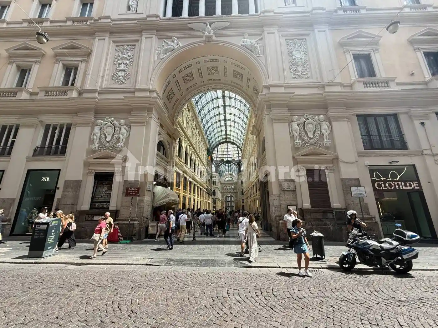 Appartamento in affitto a Napoli