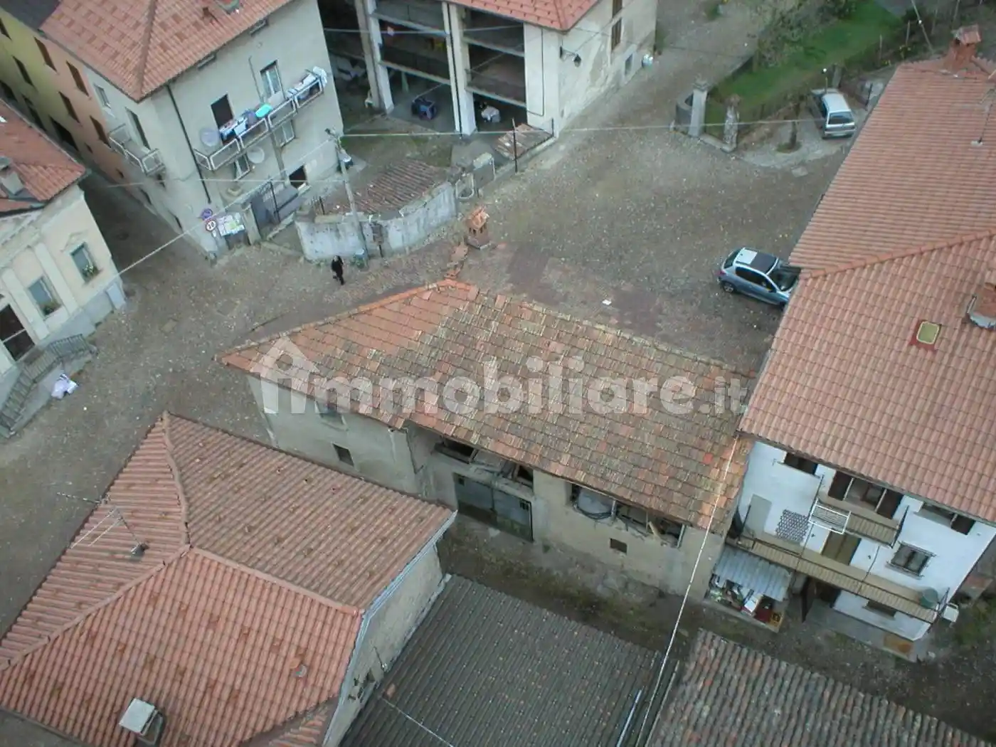 Casa indipendente in vendita a Brinzio