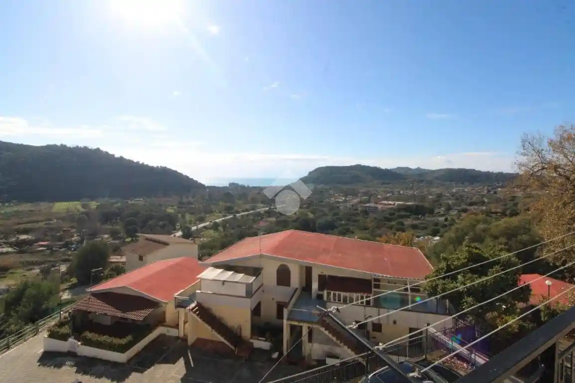 Appartamento in vendita a Centola