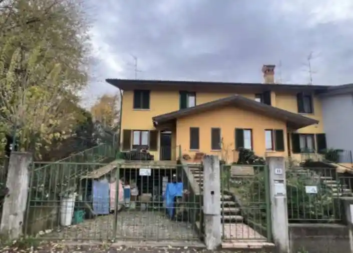 Villa in vendita a Gavardo