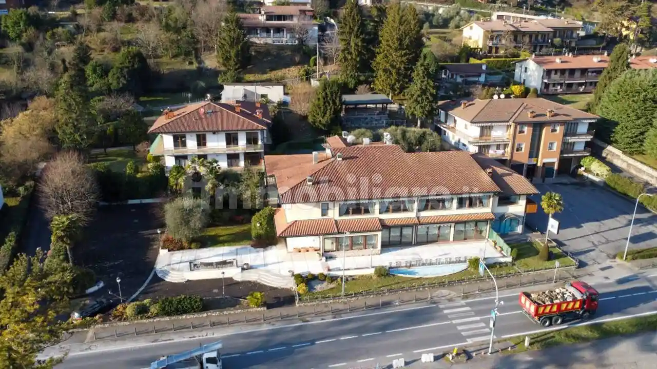 Palazzo - Stabile in vendita a Ranzanico