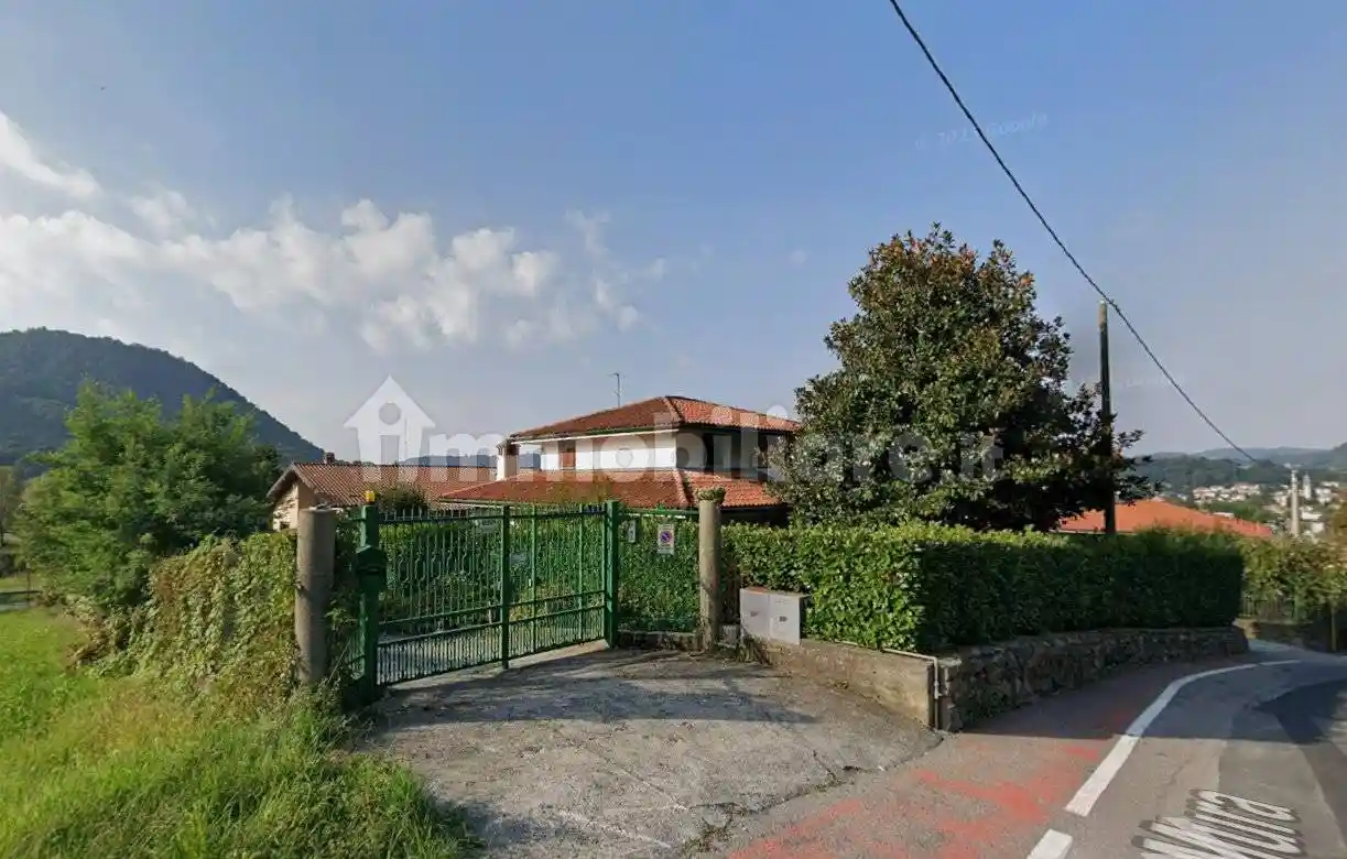 Villa in vendita a Cisano Bergamasco