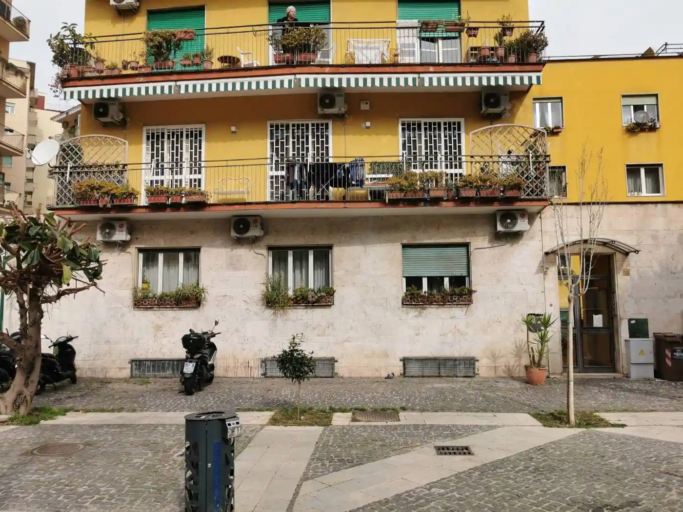 Appartamento in affitto a Napoli