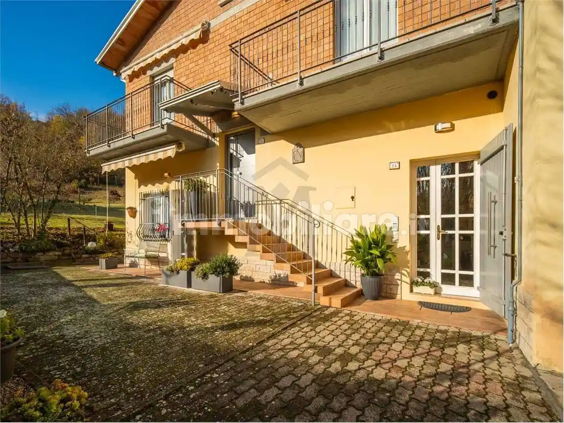 Casa indipendente in vendita a Vezzano sul Crostolo