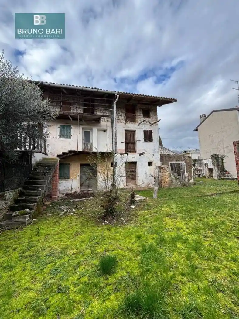 Rustico - Casale in vendita a Aviano