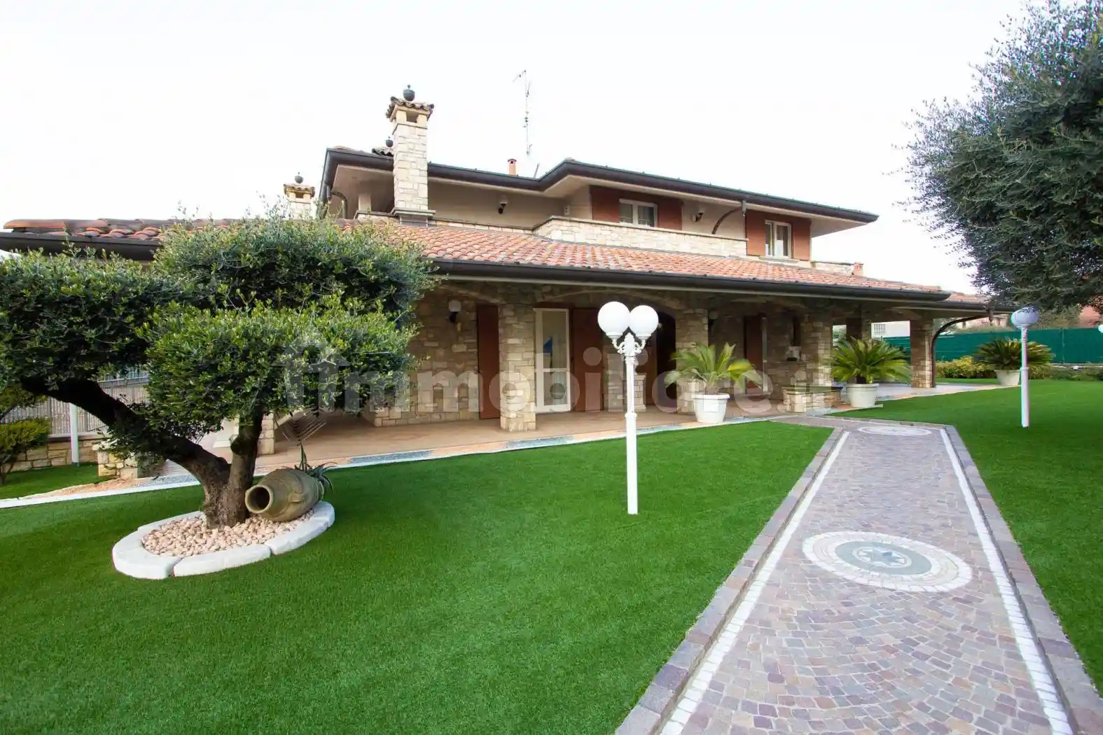 Villa in vendita a Terno d'Isola