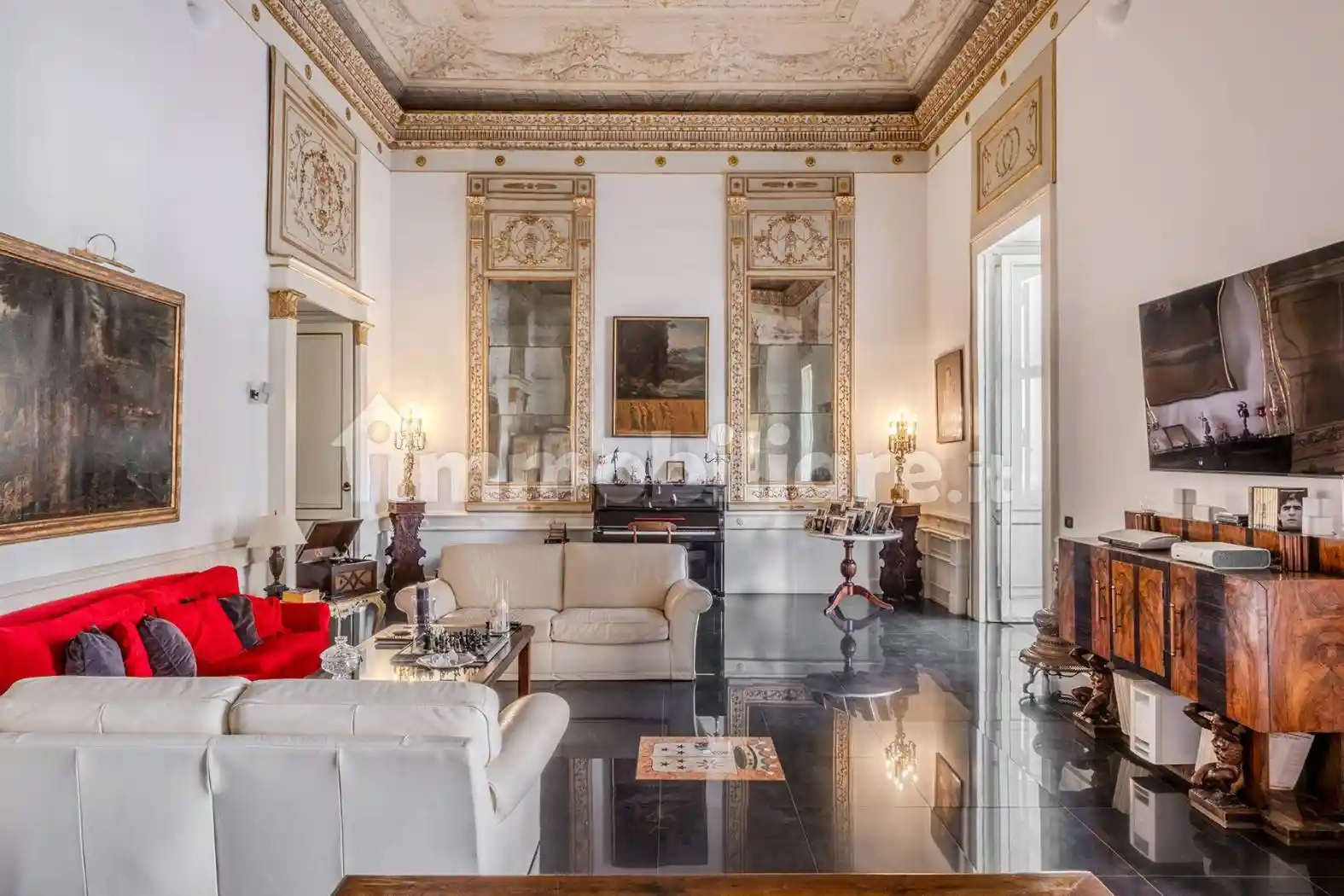 Appartamento in vendita a Napoli