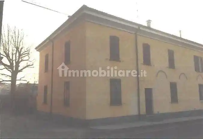 Casa indipendente in vendita a Crema