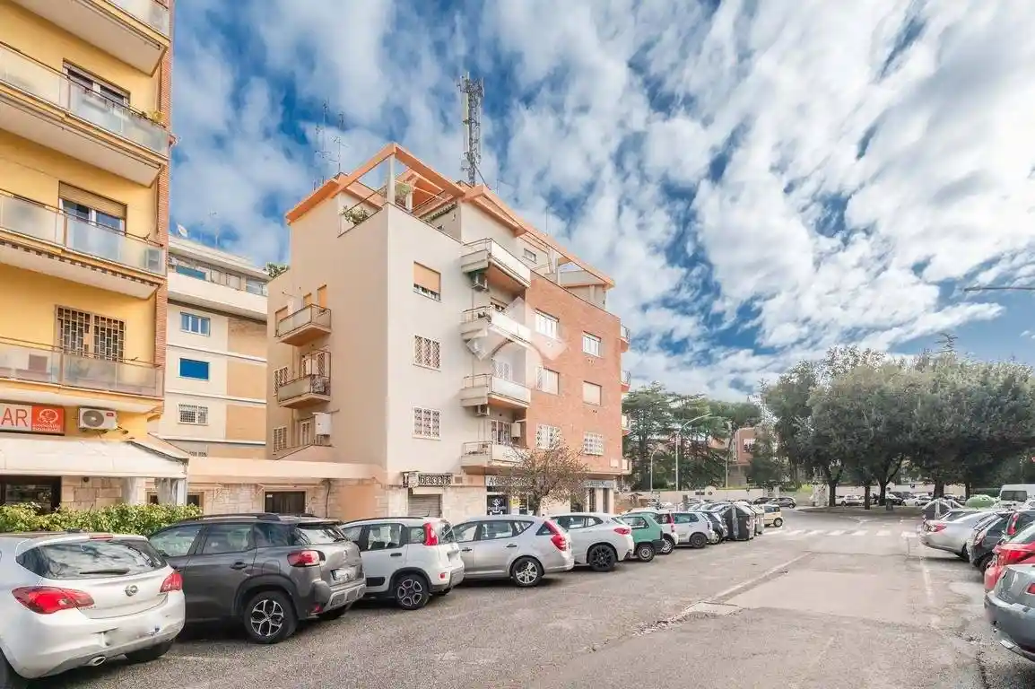 Appartamento in vendita a Roma