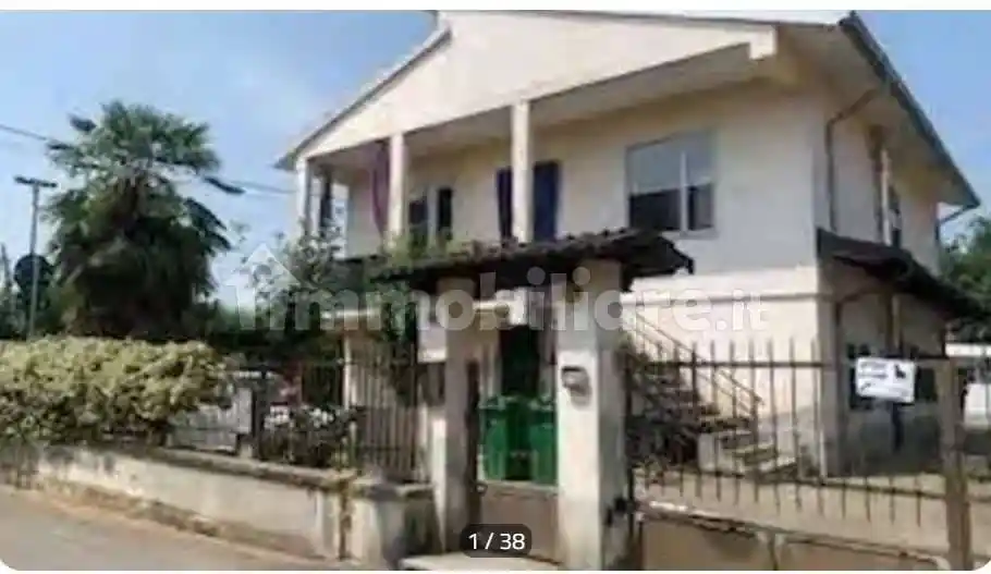 Villa in vendita a Olevano di Lomellina