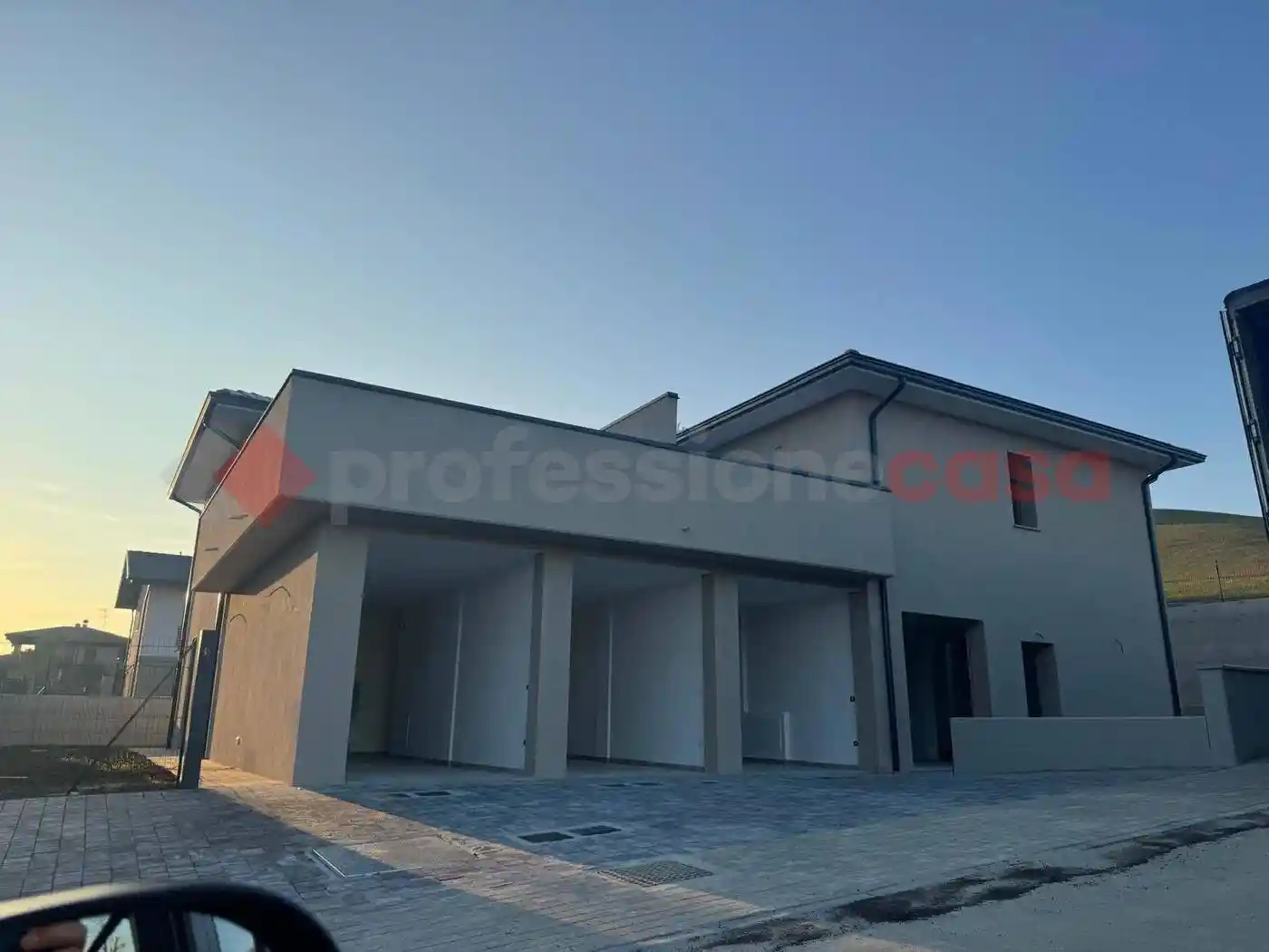 Villa in vendita a Vezzano sul Crostolo