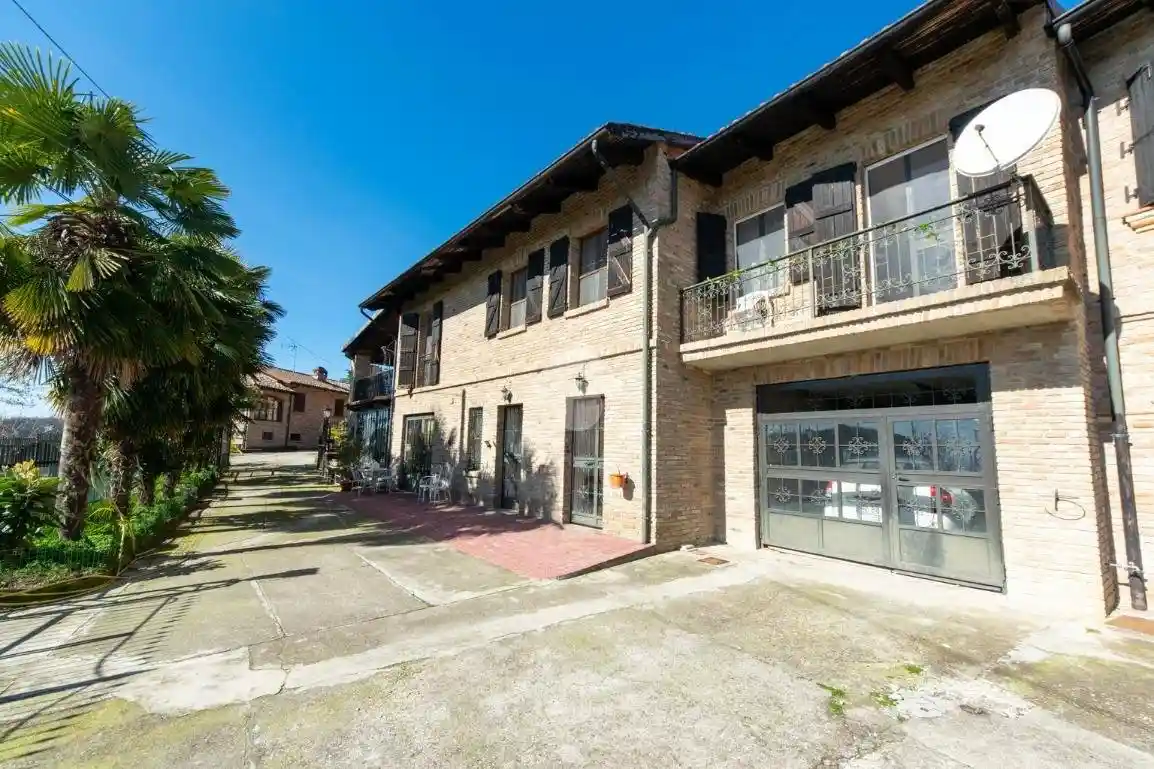 Casa indipendente in vendita a Castelletto Merli
