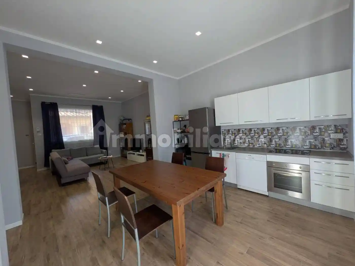 Villa in vendita a Capraia e Limite