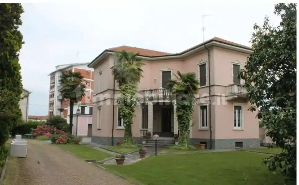 Villa in vendita a Gallarate