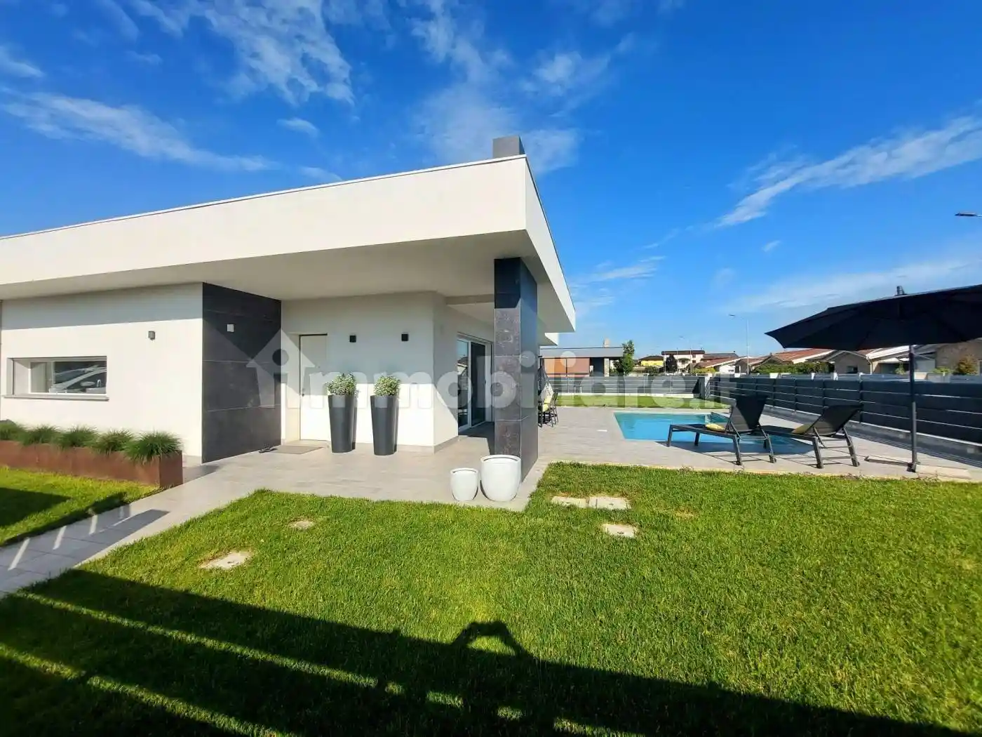 Villa in vendita a Cogliate