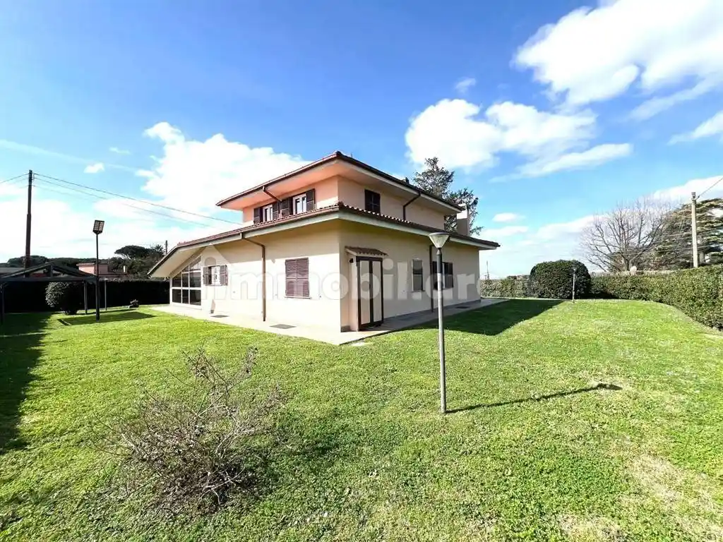 Villa in vendita a Marino