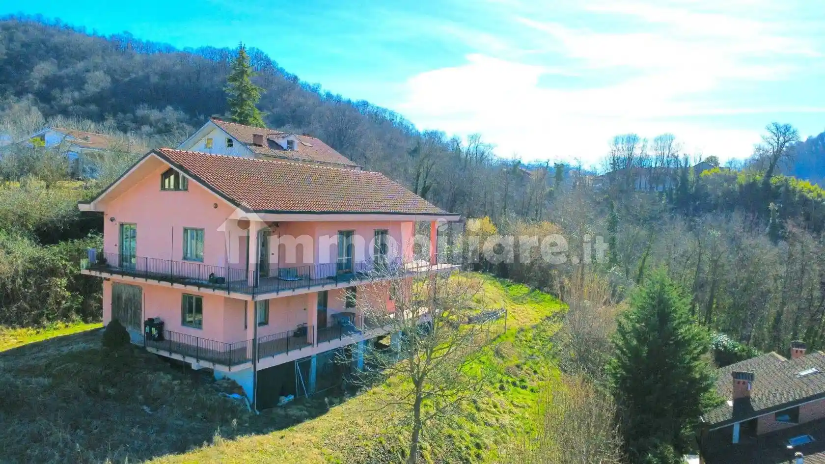 Villa in vendita a Castiglione Torinese