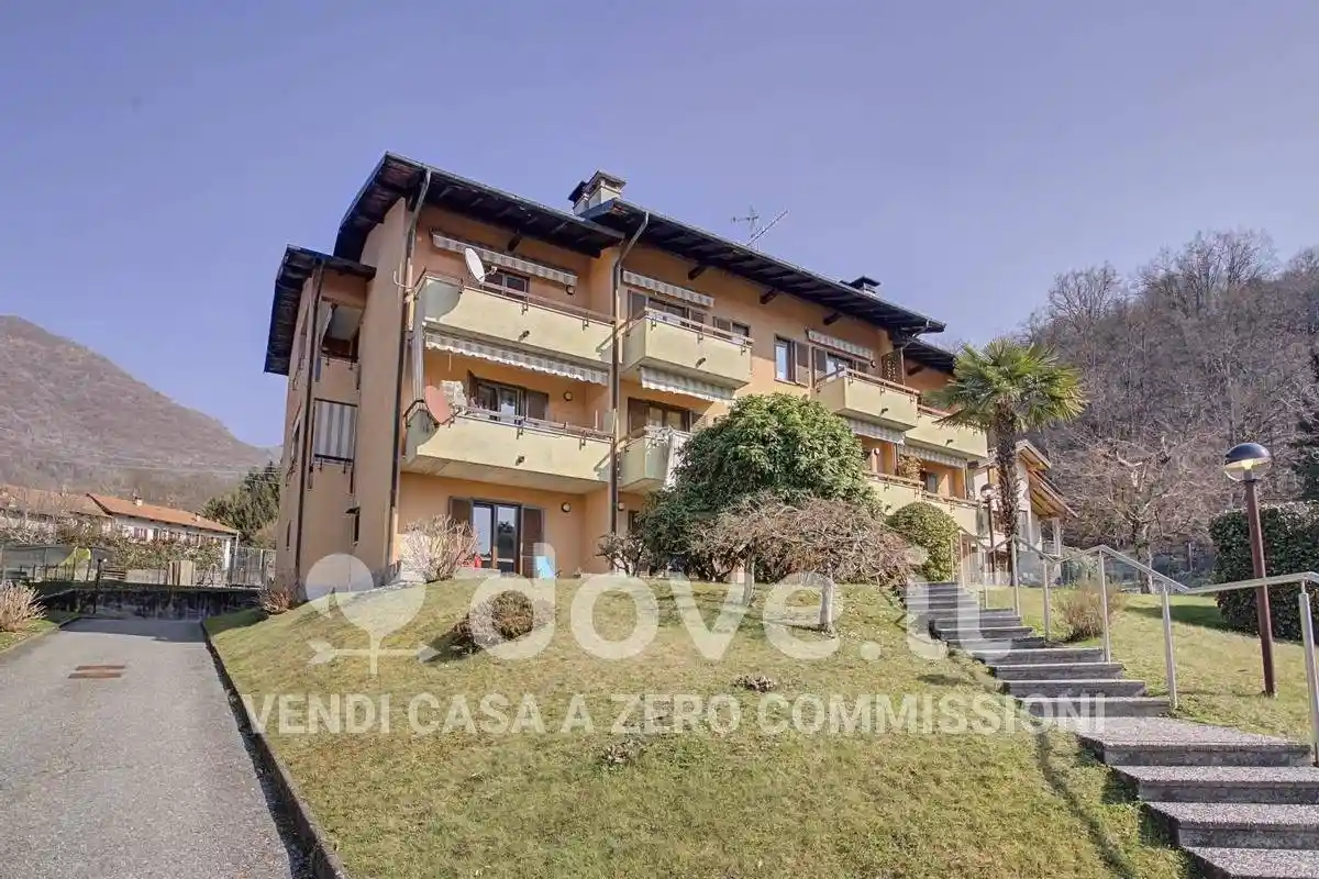 Appartamento in vendita a Dumenza