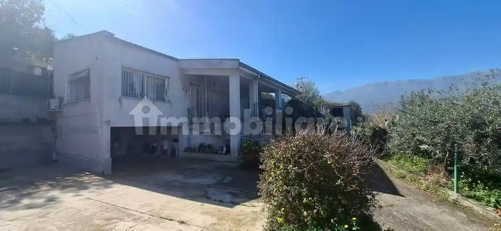 Villa in vendita a Carini