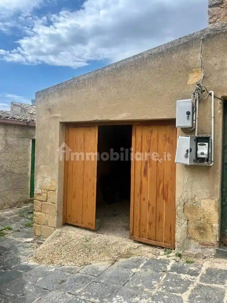 Rustico - Casale in vendita a Caltanissetta