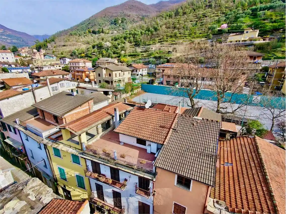 Casa indipendente in vendita a Pieve di Teco