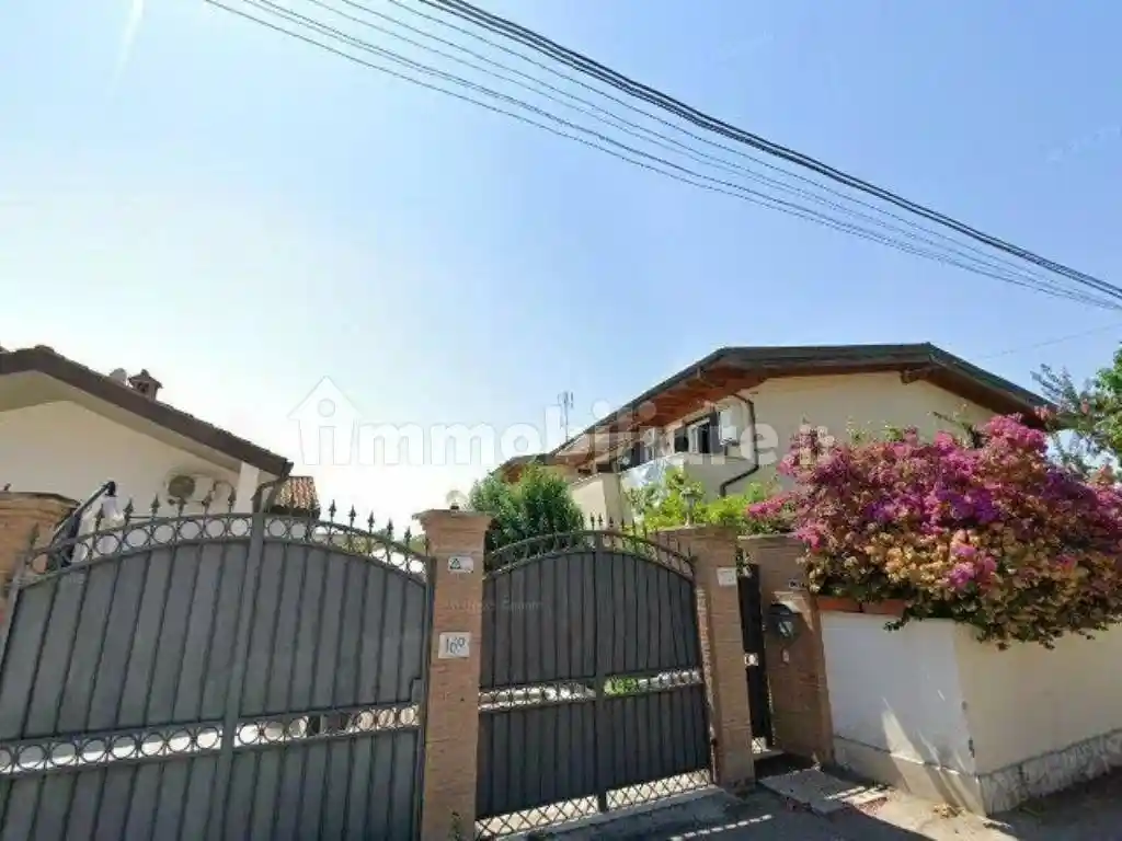 Villa in vendita a Roma