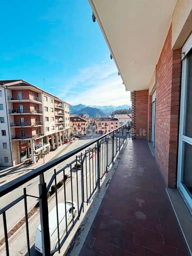 Appartamento in vendita a Borgo San Dalmazzo