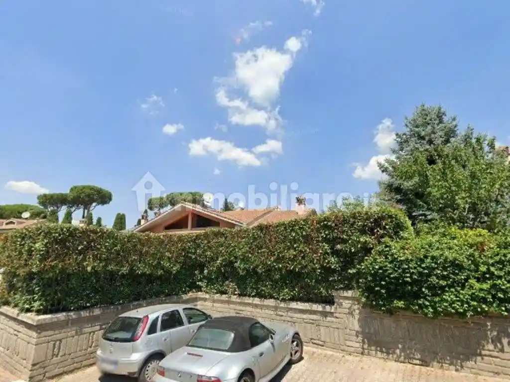 Appartamento in vendita a Grottaferrata