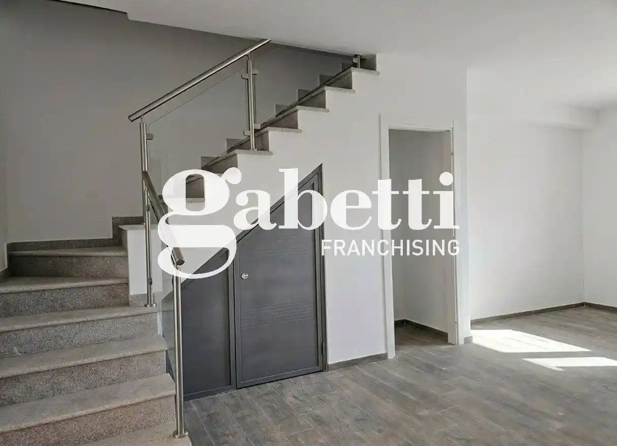 Casa indipendente in vendita a Firenze