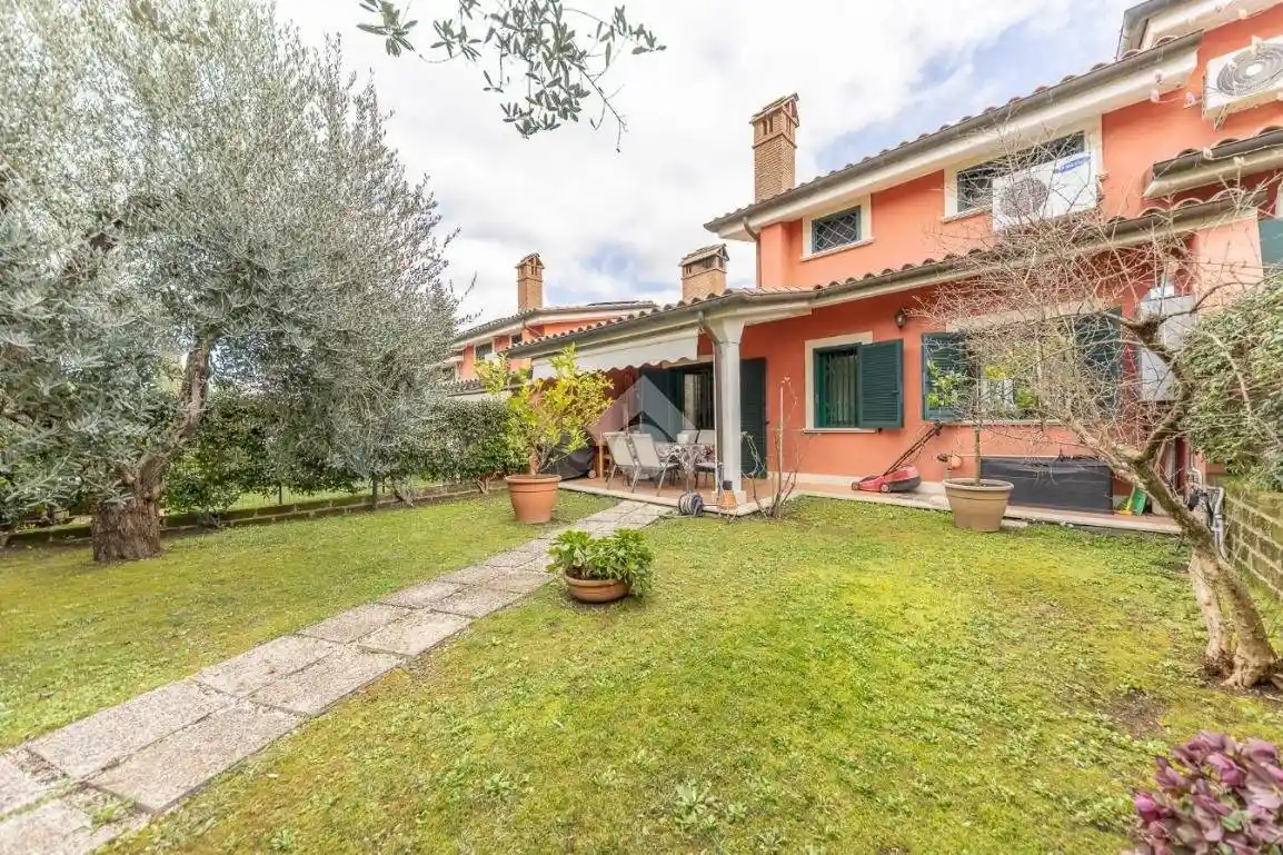 Villa in vendita a Capena