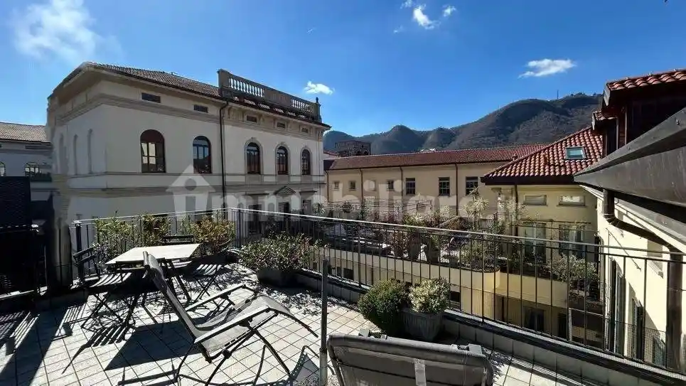 Appartamento in vendita a Como