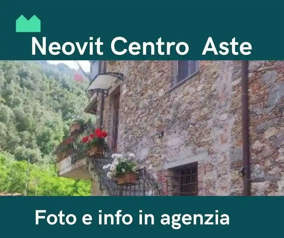 Rustico - Casale in vendita a Macerata