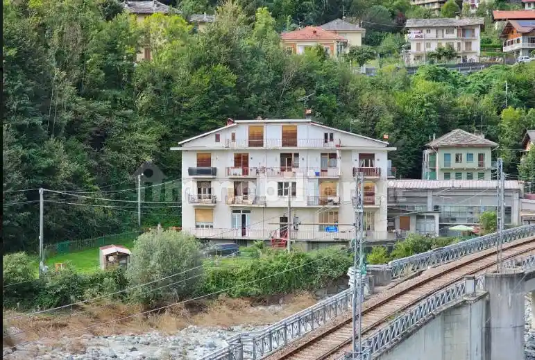 Appartamento in vendita a Mezzenile