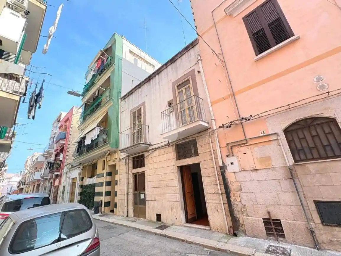 Palazzo - Edificio in vendita a Barletta