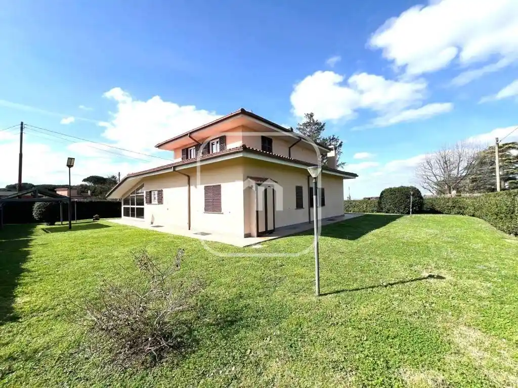 Villa in vendita a Marino