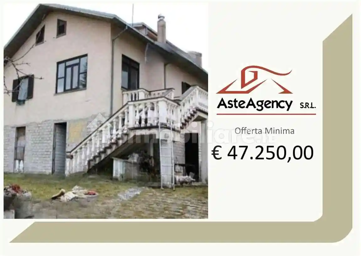 Villa in vendita a Cagnano Amiterno