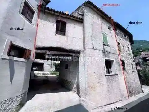 Casa indipendente in vendita a Revine Lago