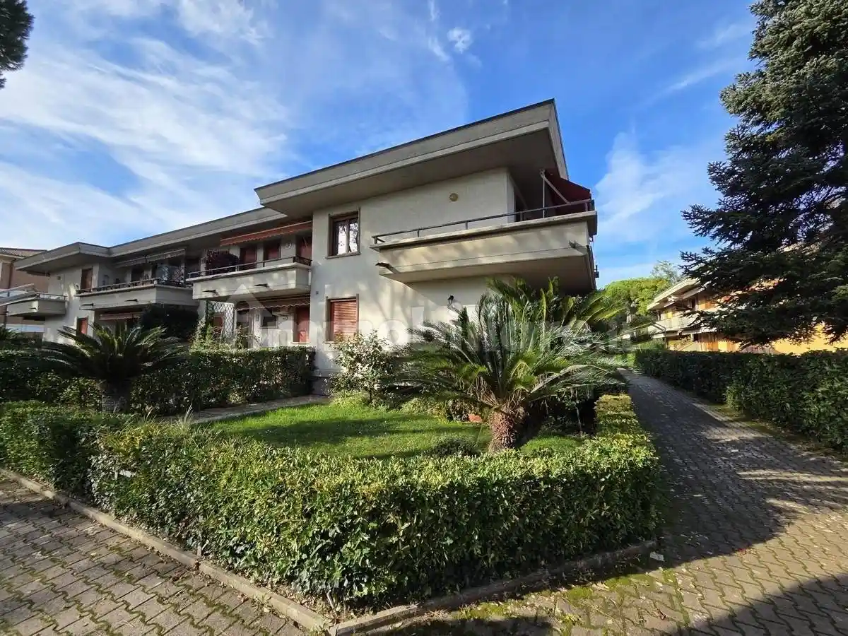 Appartamento in vendita a Massa