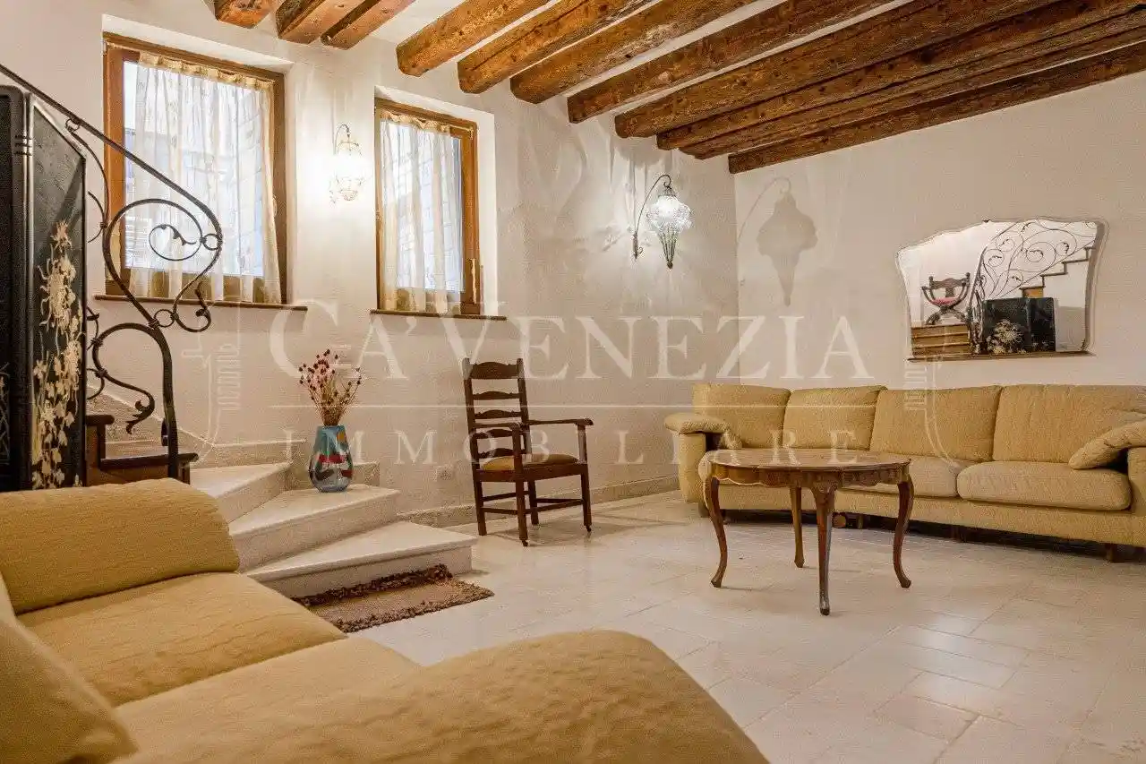 Palazzo - Edificio in vendita a Venezia