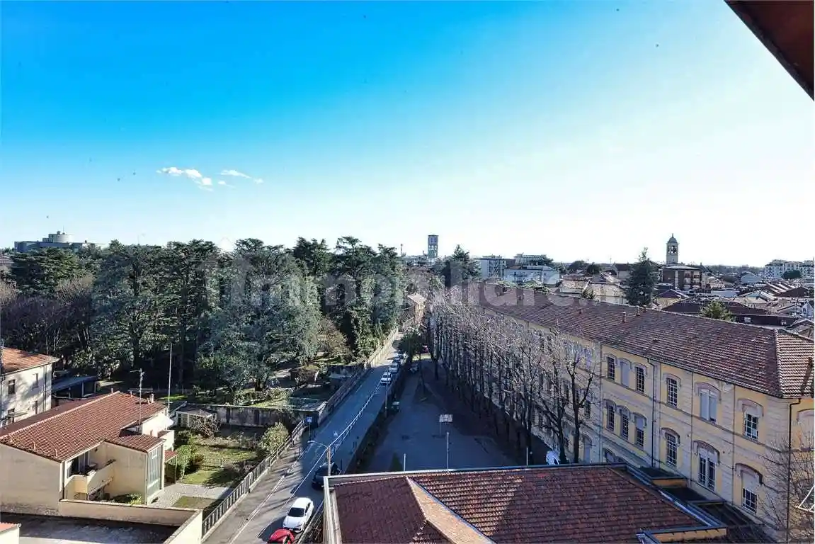 Appartamento in vendita a Saronno