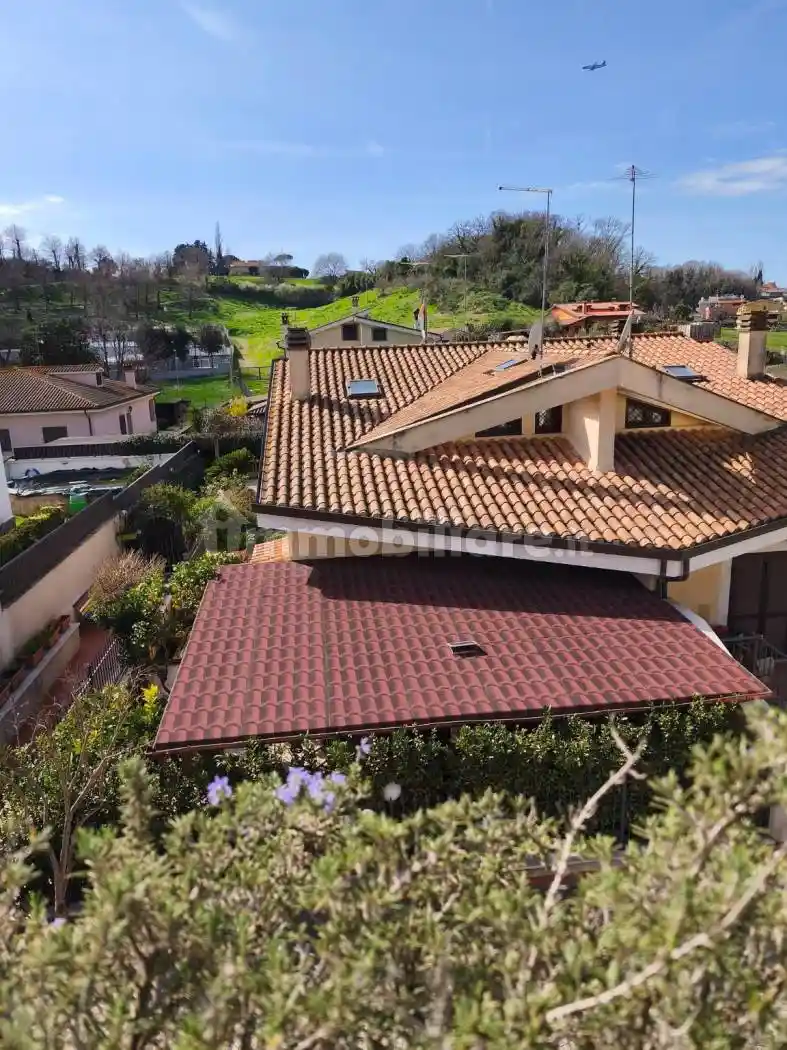 Villa in vendita a Fiumicino