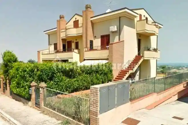 Appartamento in vendita a Montescudo - Montecolombo