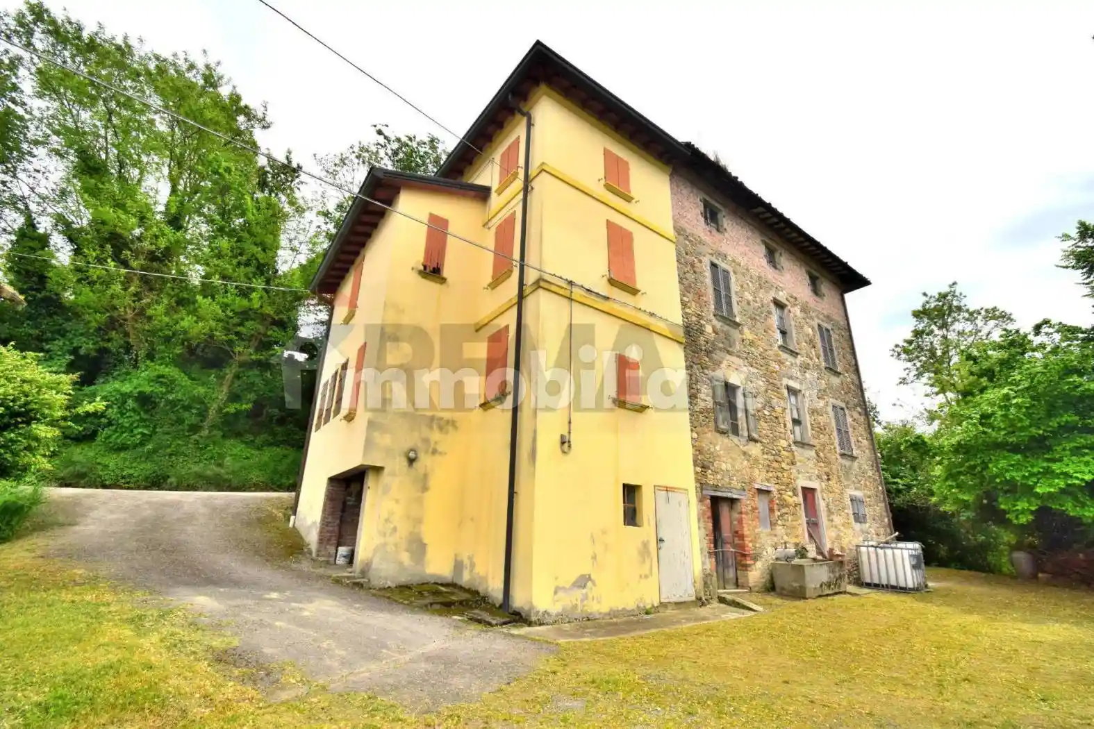 Casa indipendente in vendita a Fornovo di Taro