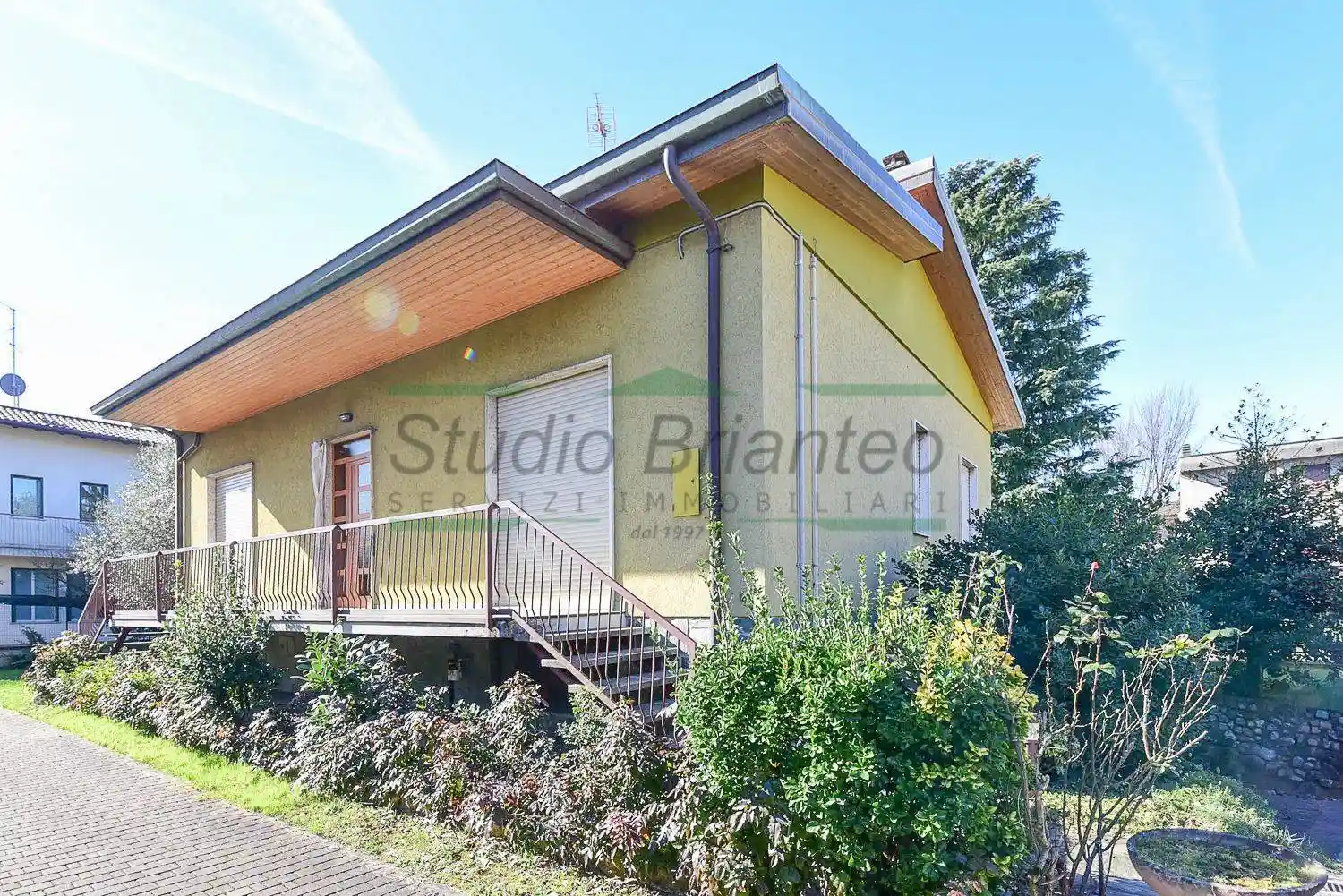 Villa in vendita a Vedano al Lambro