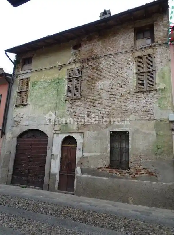 Palazzo - Stabile in vendita a Pizzighettone