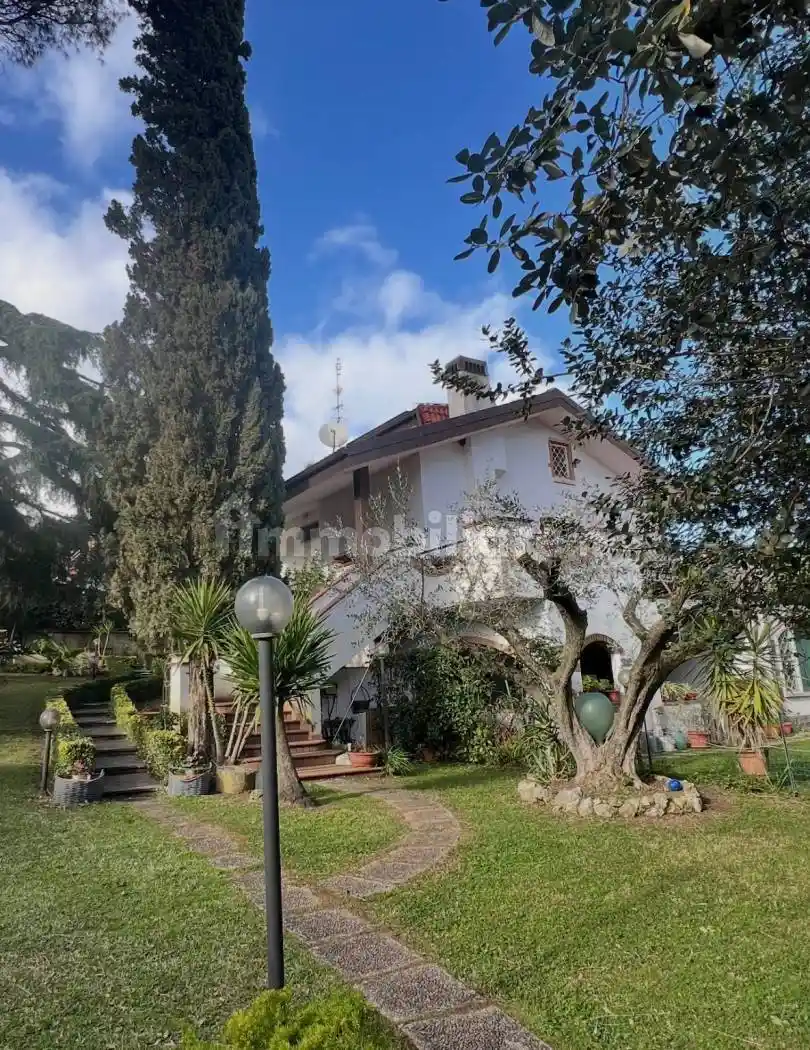 Villa in vendita a Roma