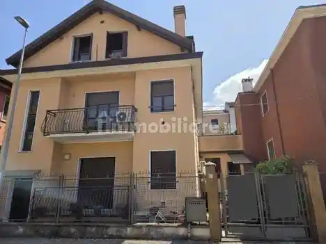 Appartamento in vendita a Rozzano